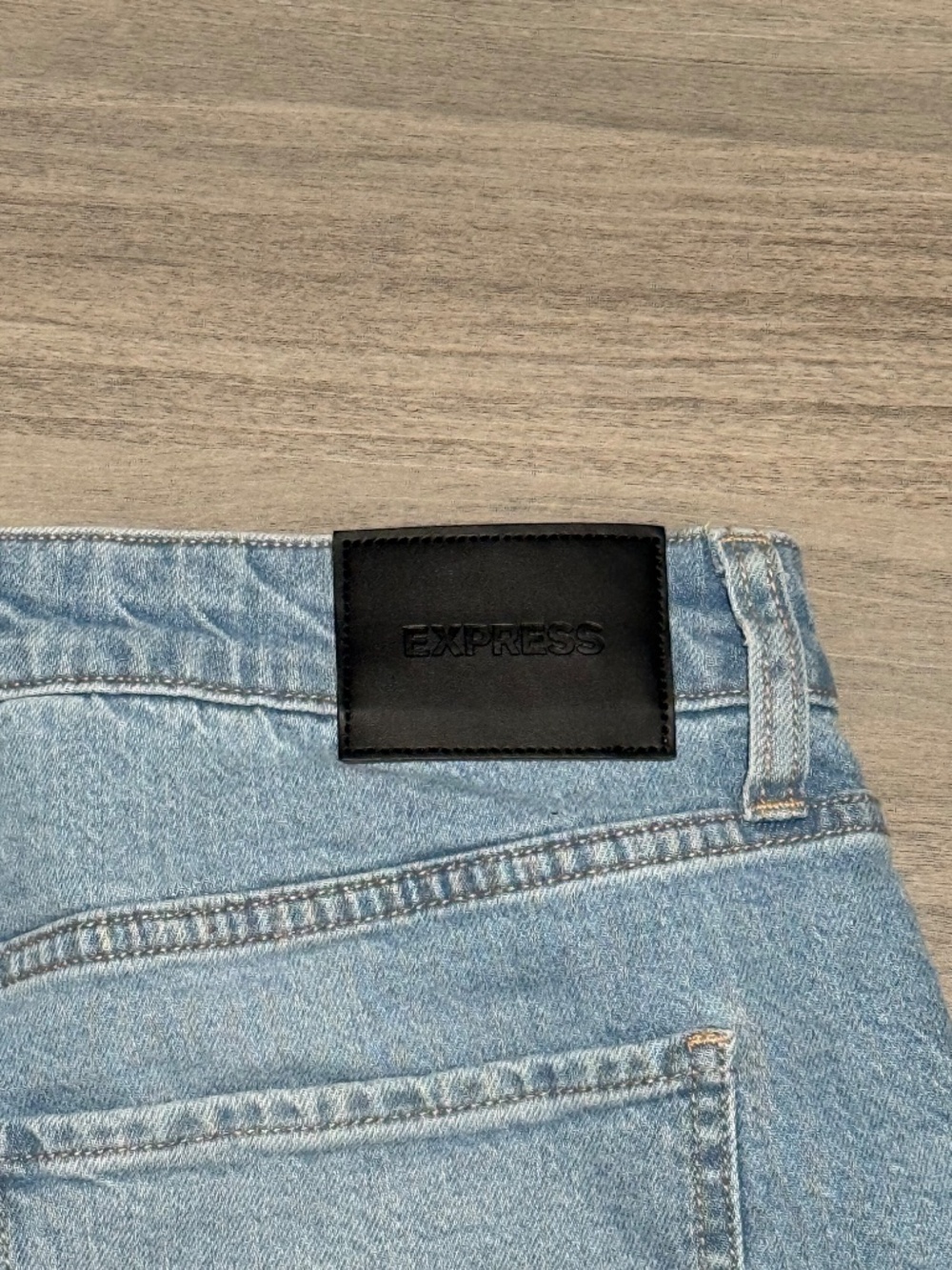 Express Jeans - Picture 3 of 4